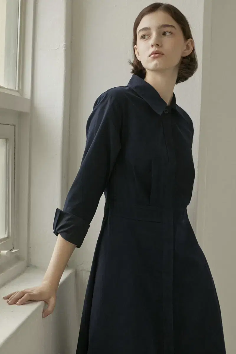 논로컬 원피스 (Waist Line Shirt Dress)